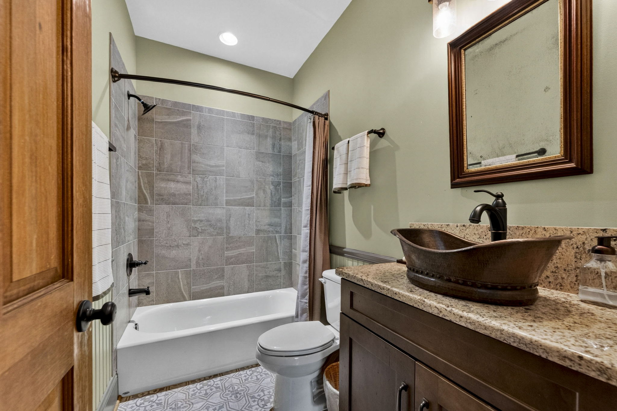  Photo 70