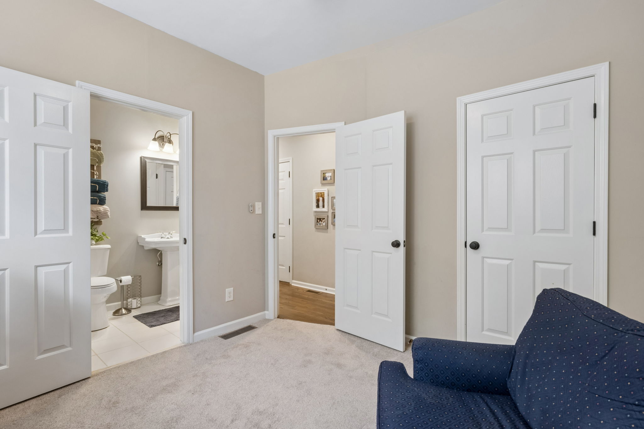 Bedroom/Office/Workout Room on Main Floor with access to Full Bathroom