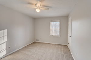 Fieldstone Dr SE-025