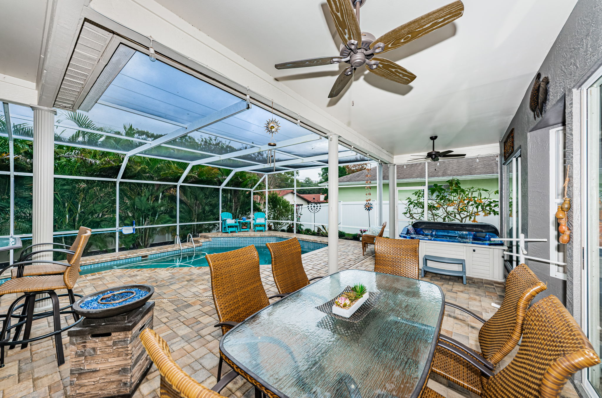 Lanai 1-2