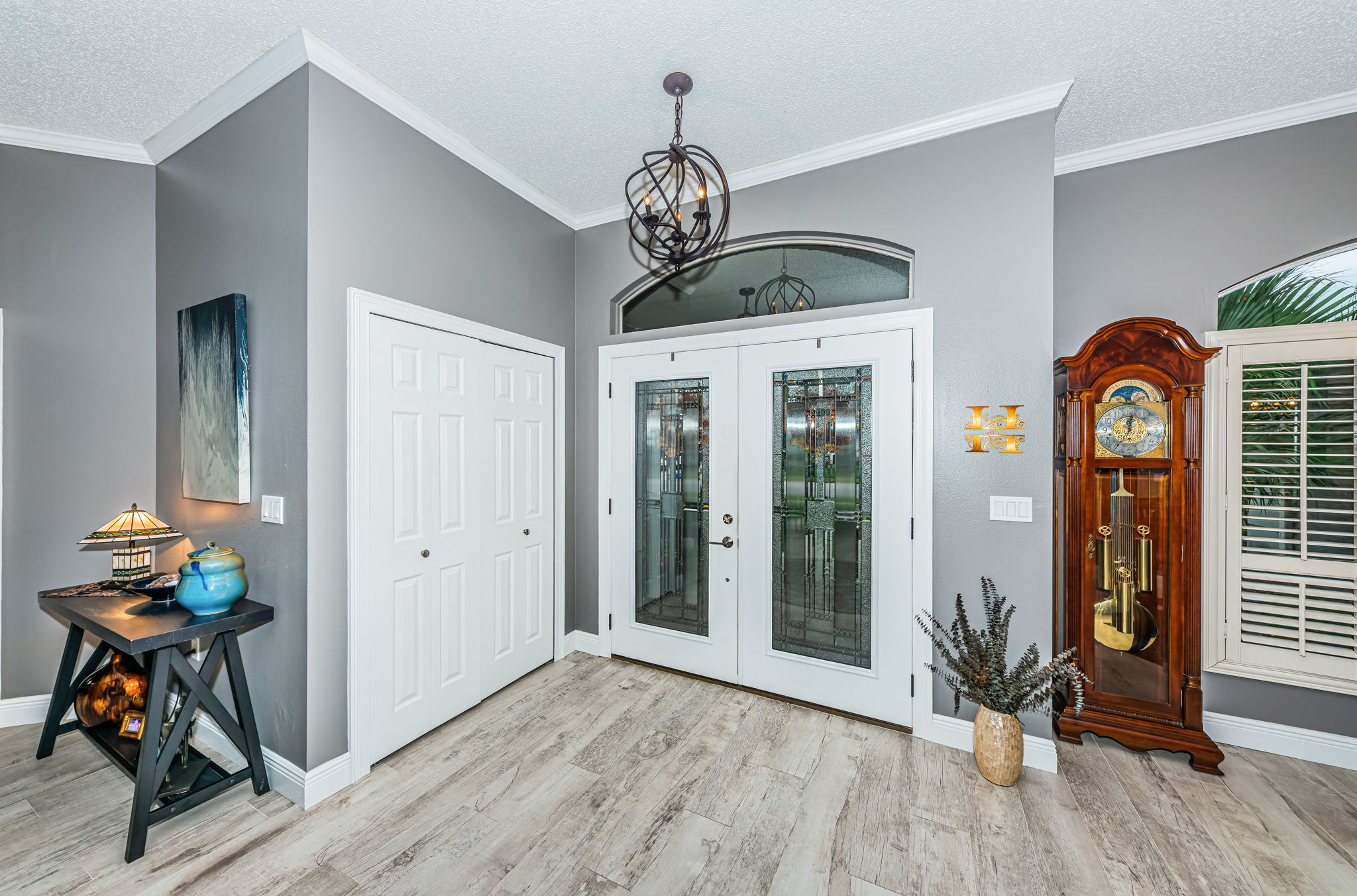 Foyer 1-2