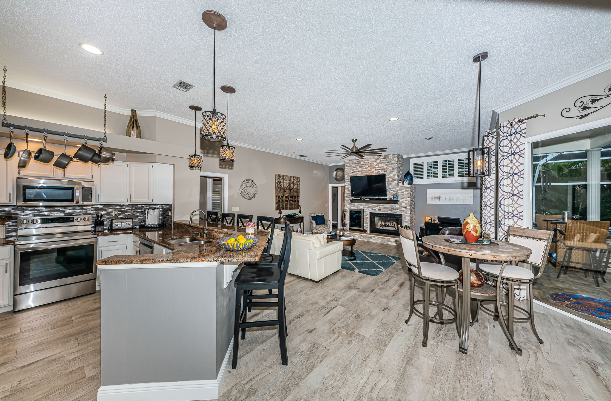 Kitchen & Family Room