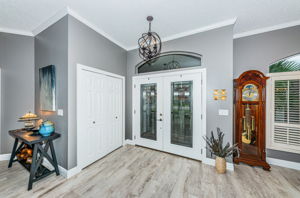Foyer 1-2