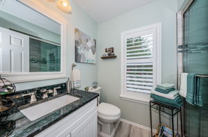 Bathroom 2a-2