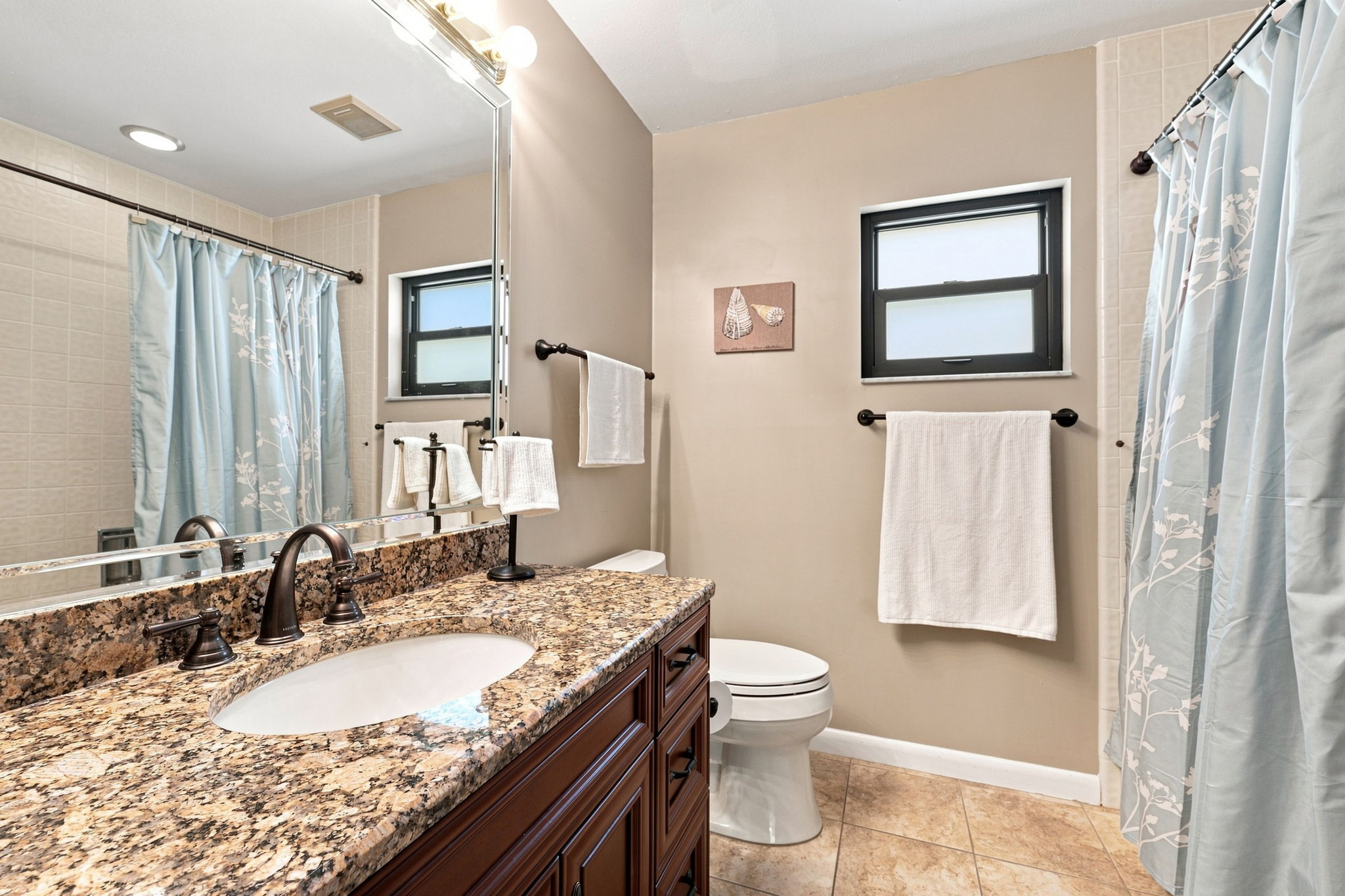 Bathroom2