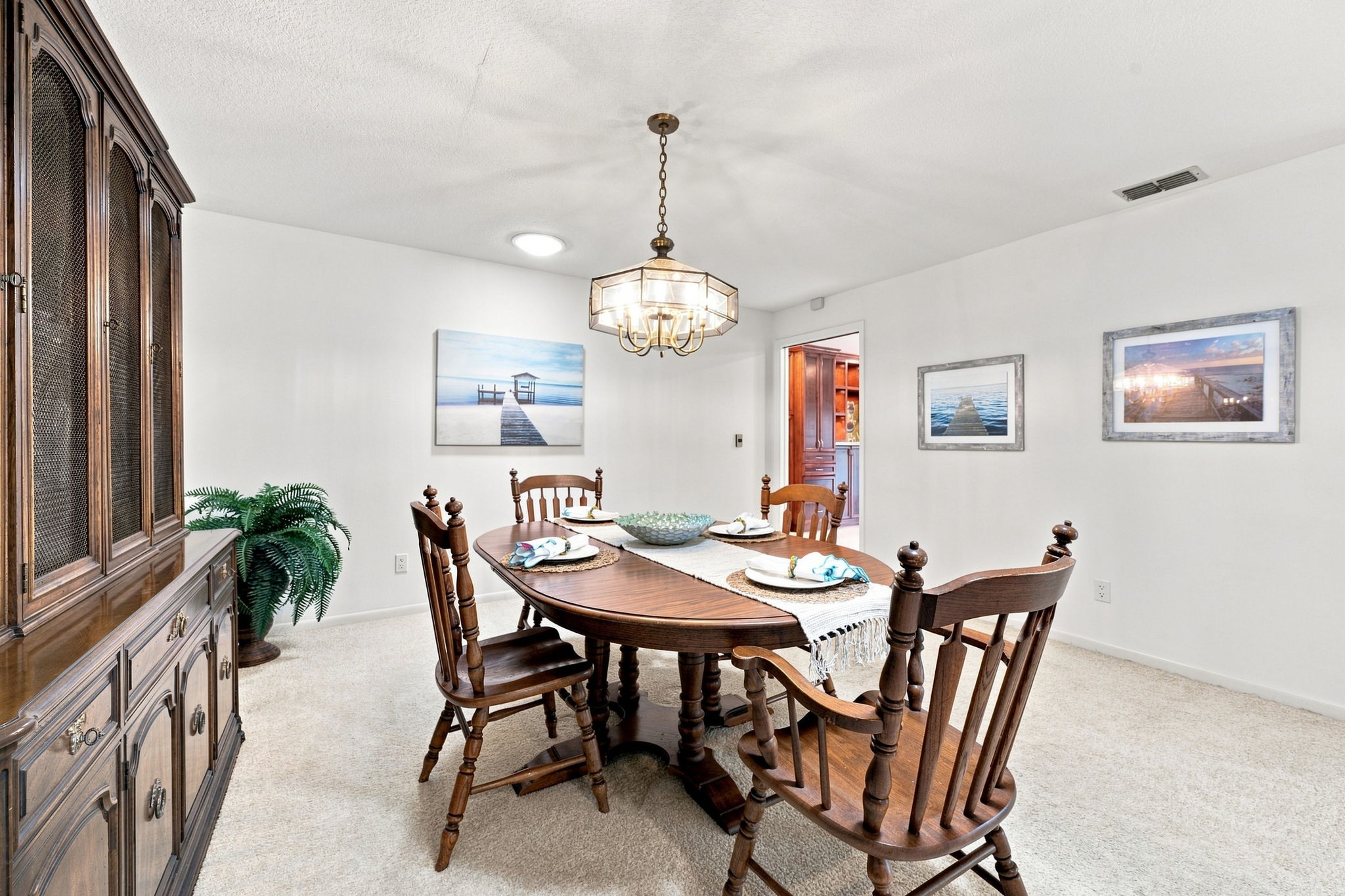 Dining Room3