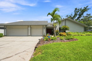 Front Exterior6