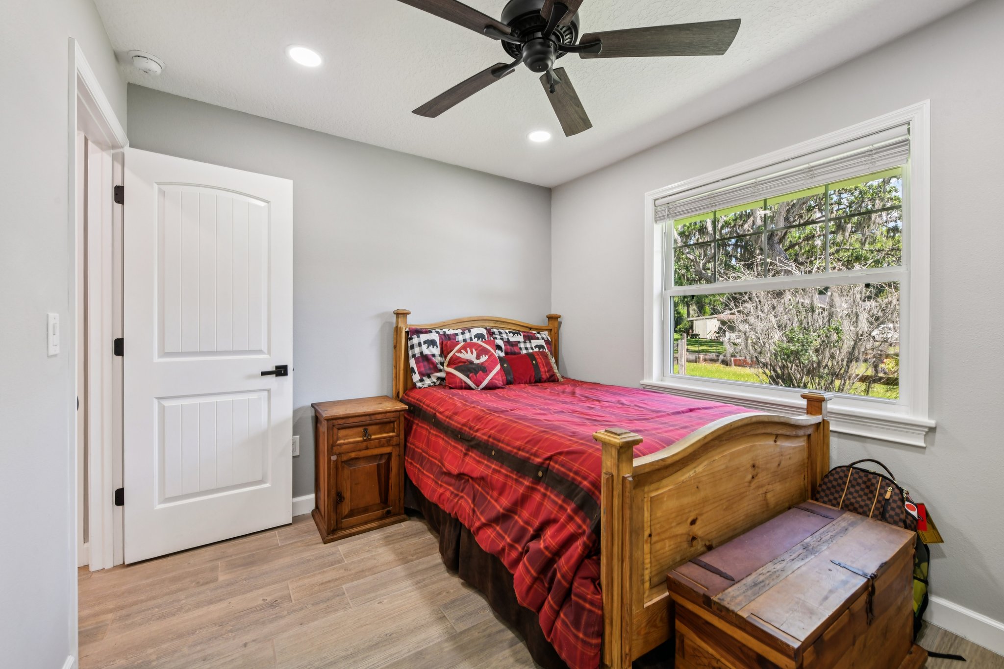 Holiday Woods Dr-S1504-022.jpg