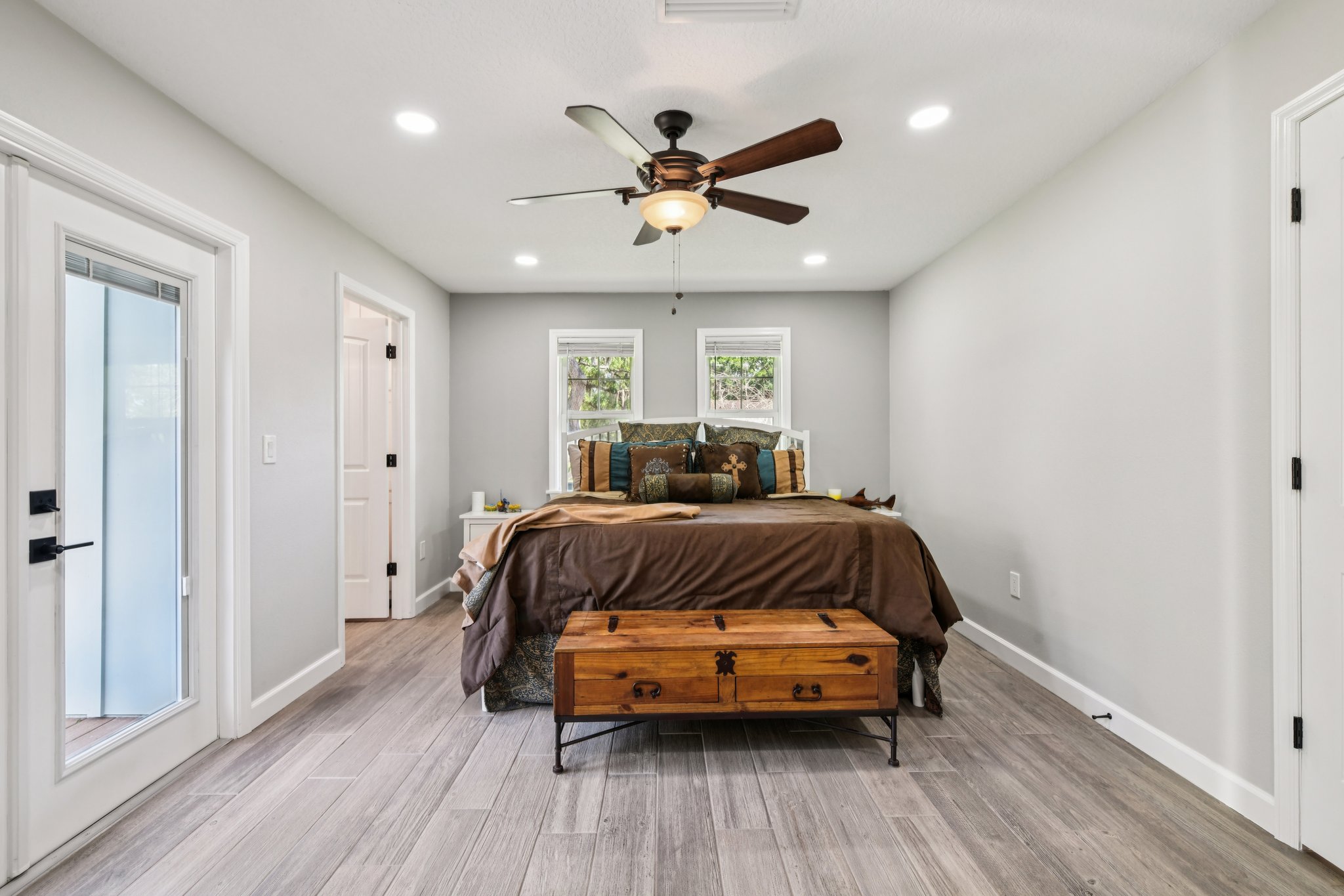 Holiday Woods Dr-S1504-023.jpg