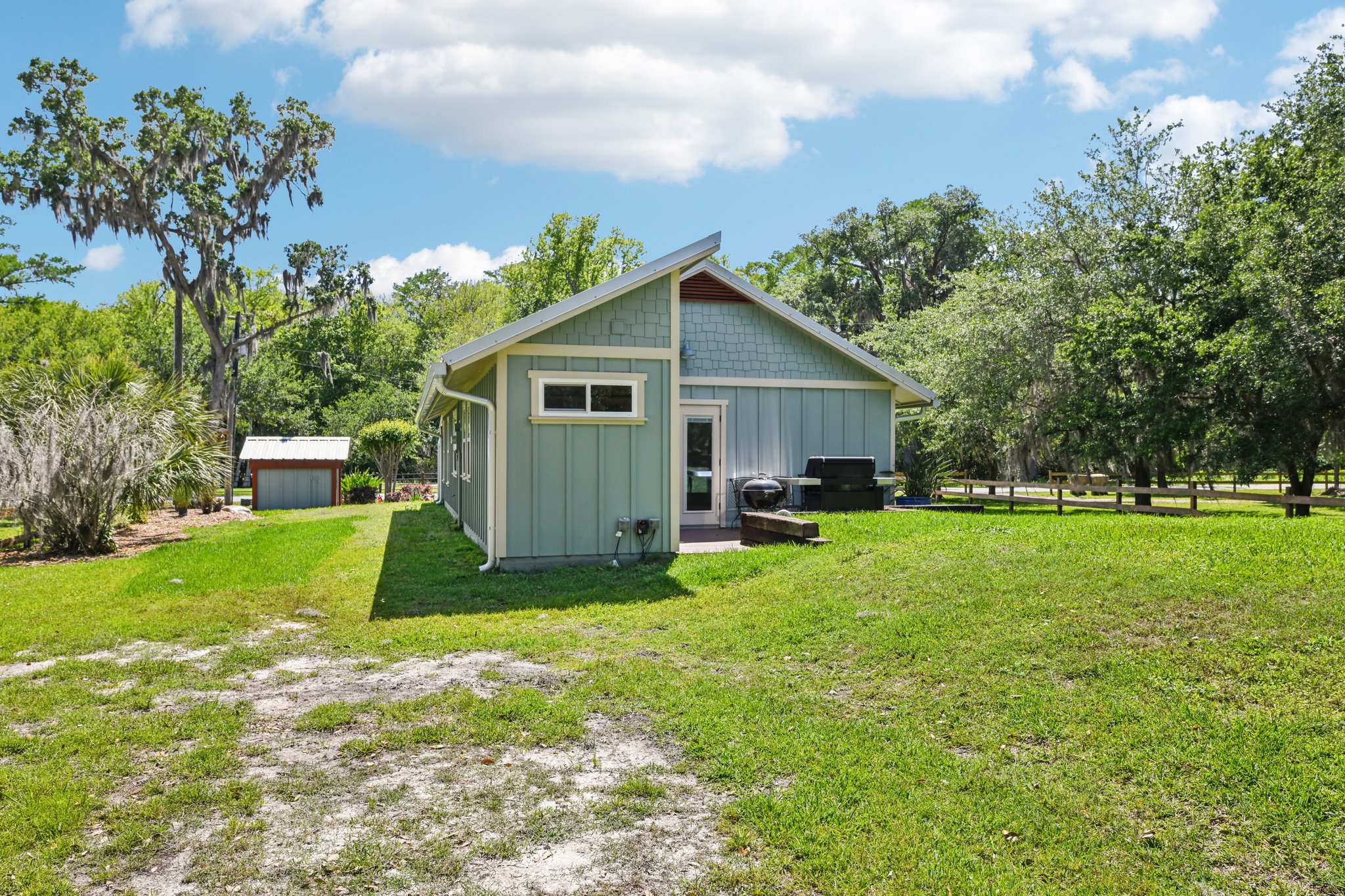 Holiday Woods Dr-S1504-031.jpg