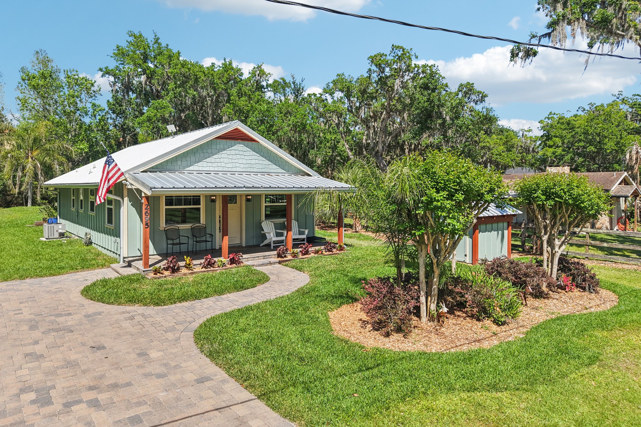 Holiday Woods Dr-S1504-037.jpg