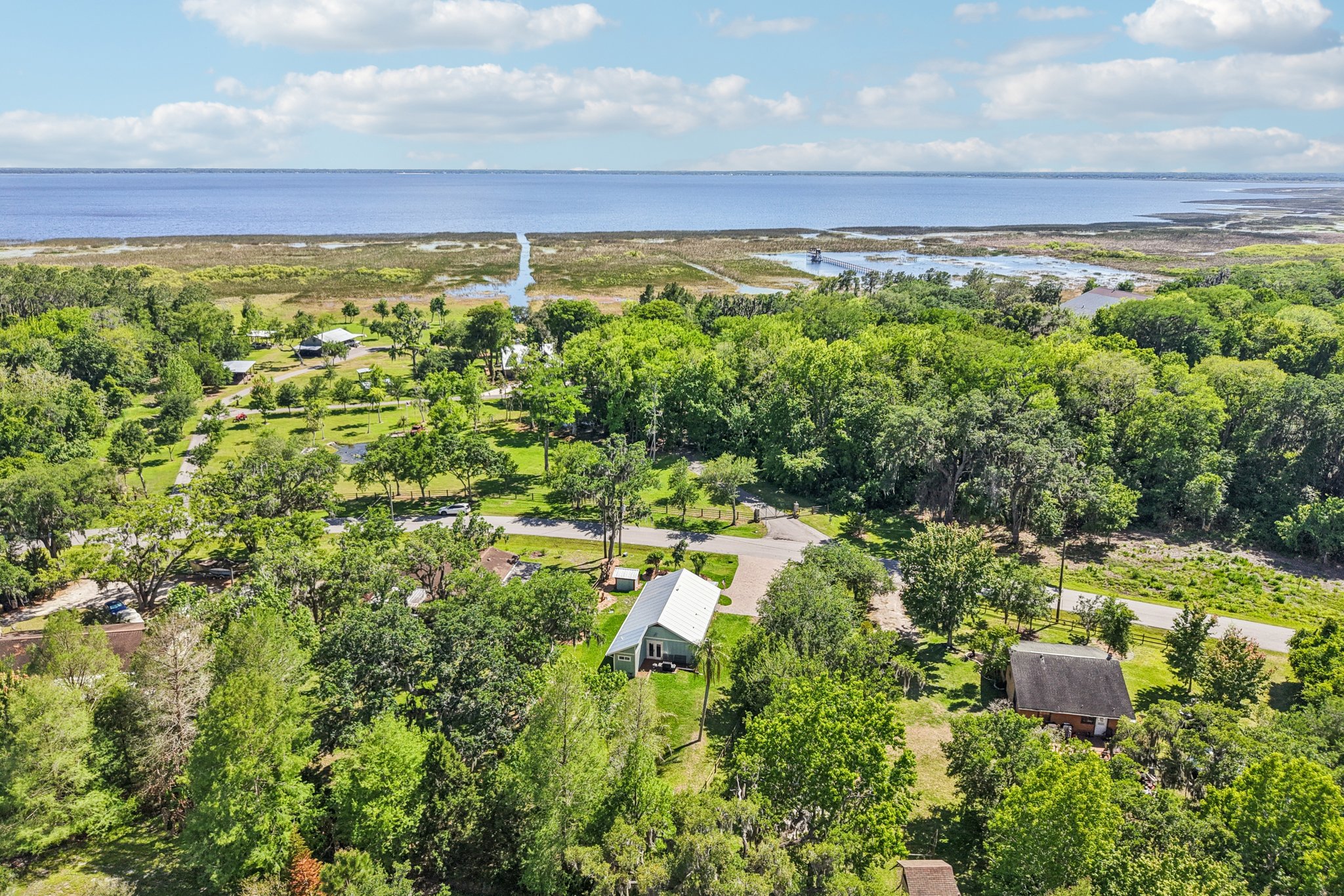 Holiday Woods Dr-S1504-050.jpg