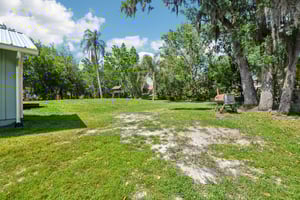 Holiday Woods Dr-S1504-034.jpg