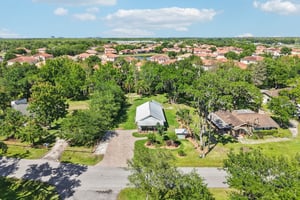 Holiday Woods Dr-S1504-042.jpg