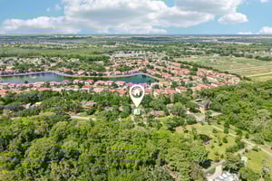 Holiday Woods Dr-S1504-045.jpg