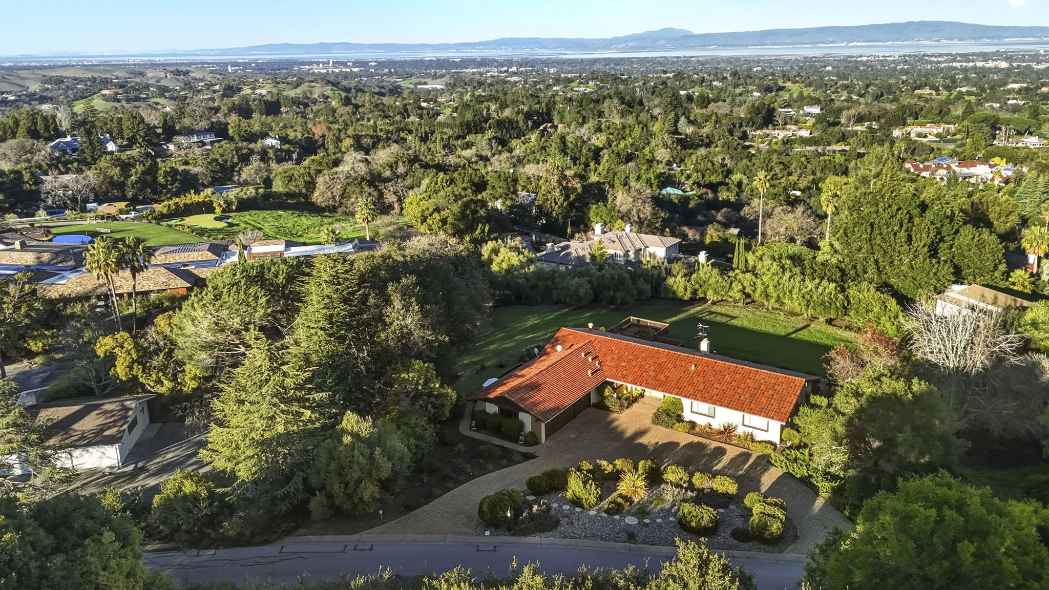 Ideally situated for best views!