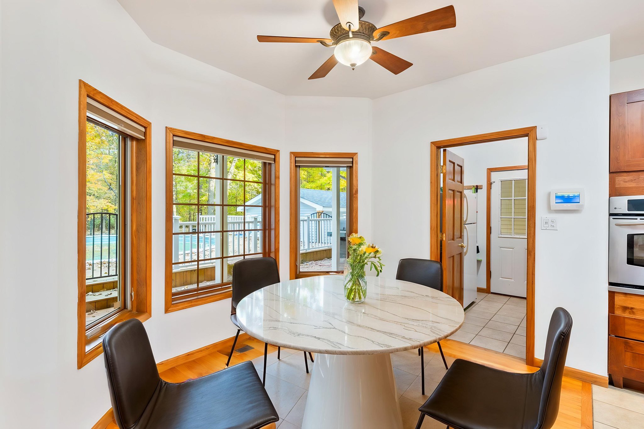 415A6678 virtually staged.jpeg