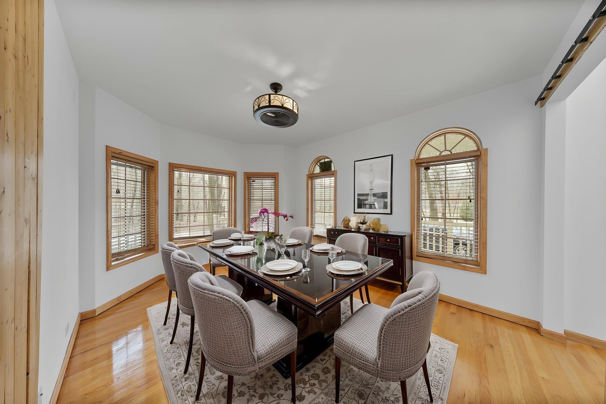 415A9012 virtually staged.jpeg