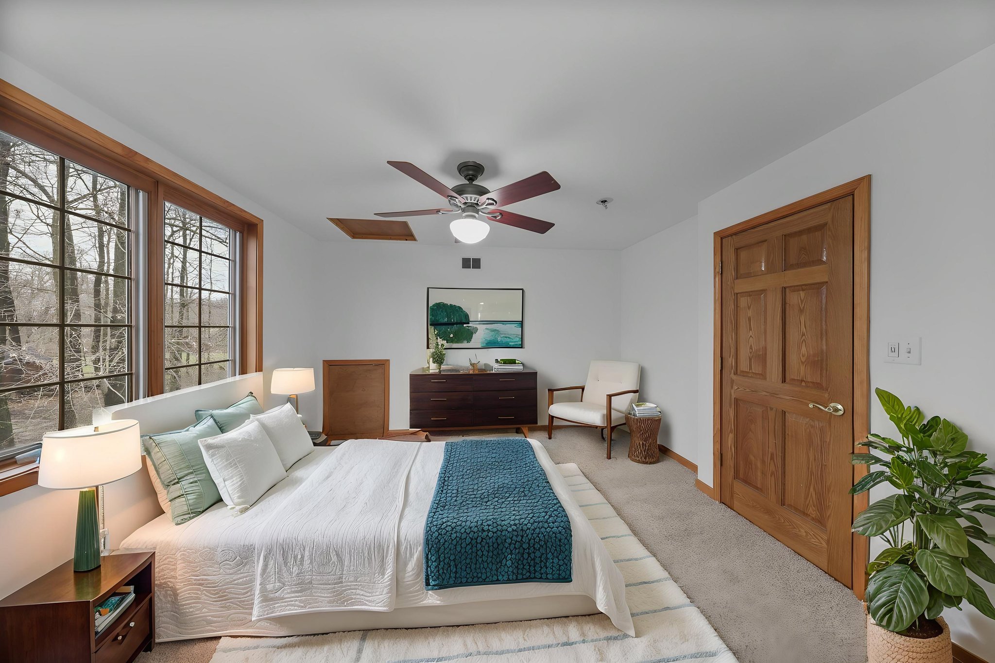 415A9077 virtually staged.jpeg