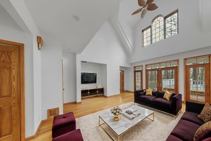 415A8997 virtually staged.jpeg