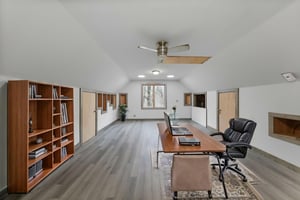 415A9087 virtually staged.jpeg