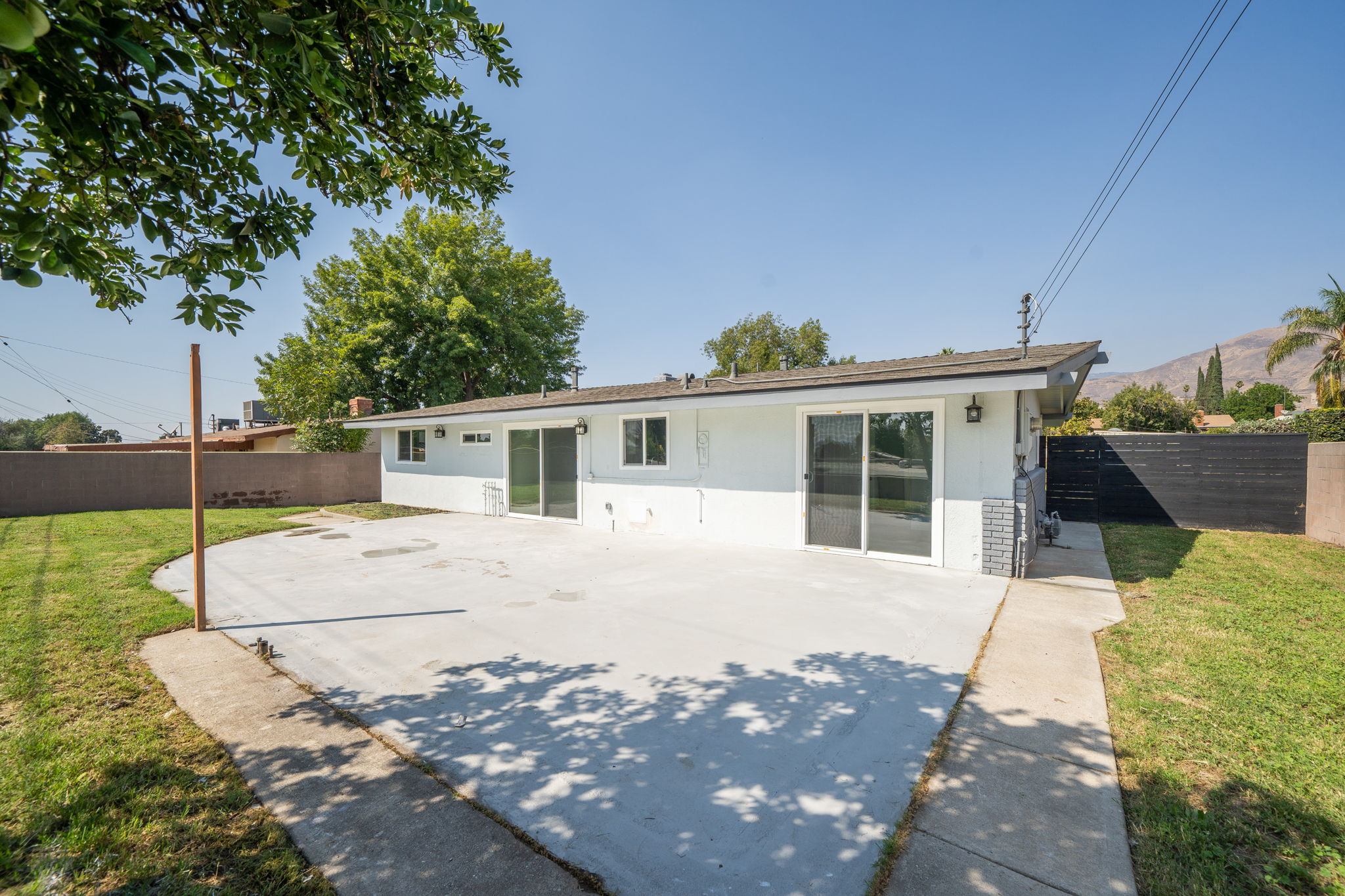  26983 Fisher St, Highland, CA 92346, US Photo 28