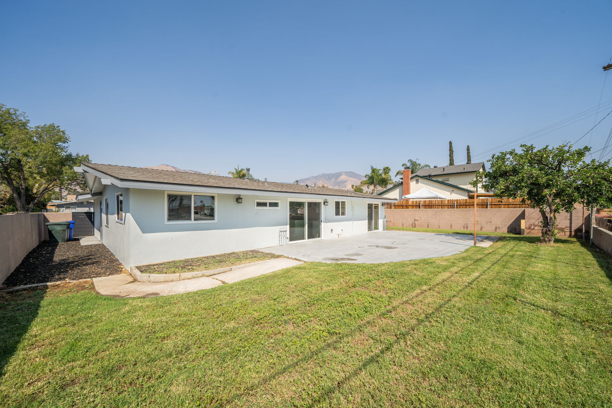  26983 Fisher St, Highland, CA 92346, US Photo 29