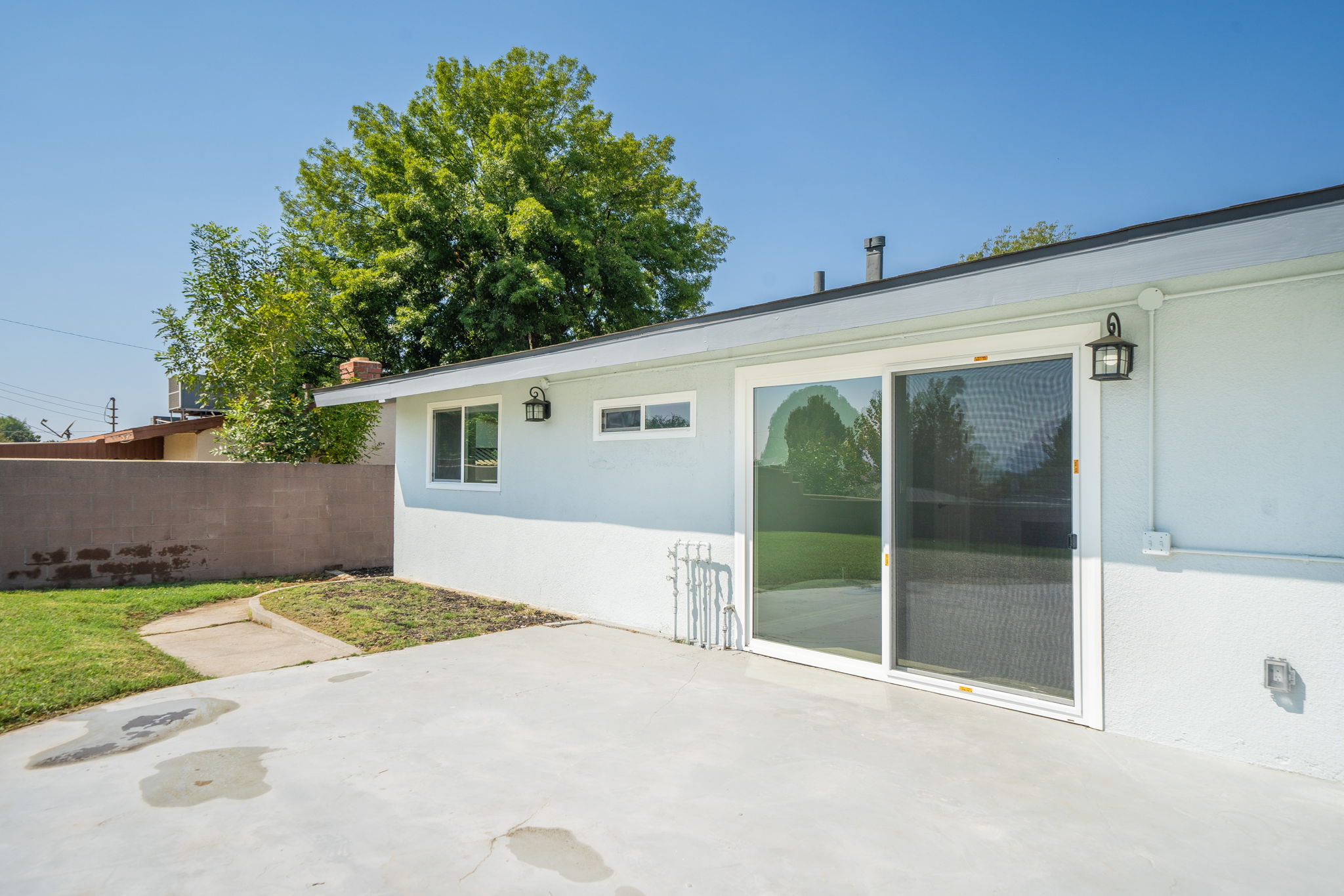  26983 Fisher St, Highland, CA 92346, US Photo 24