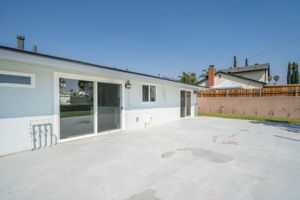  26983 Fisher St, Highland, CA 92346, US Photo 24