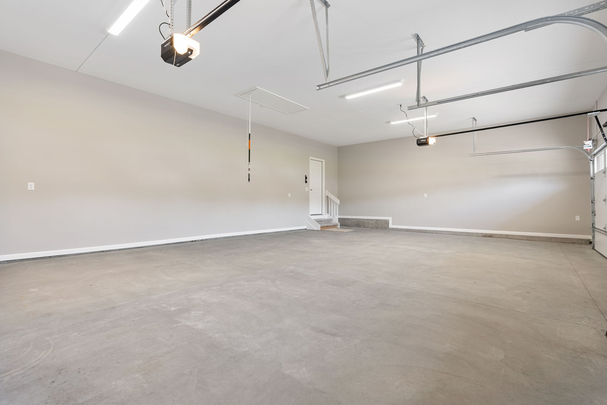  Photo 35