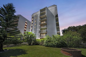 Rear Exterior14