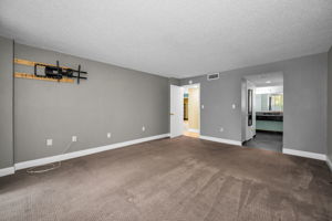 Primary Bedroom1c