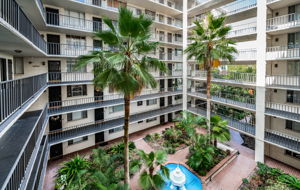 Fourth Level Courtyard View4