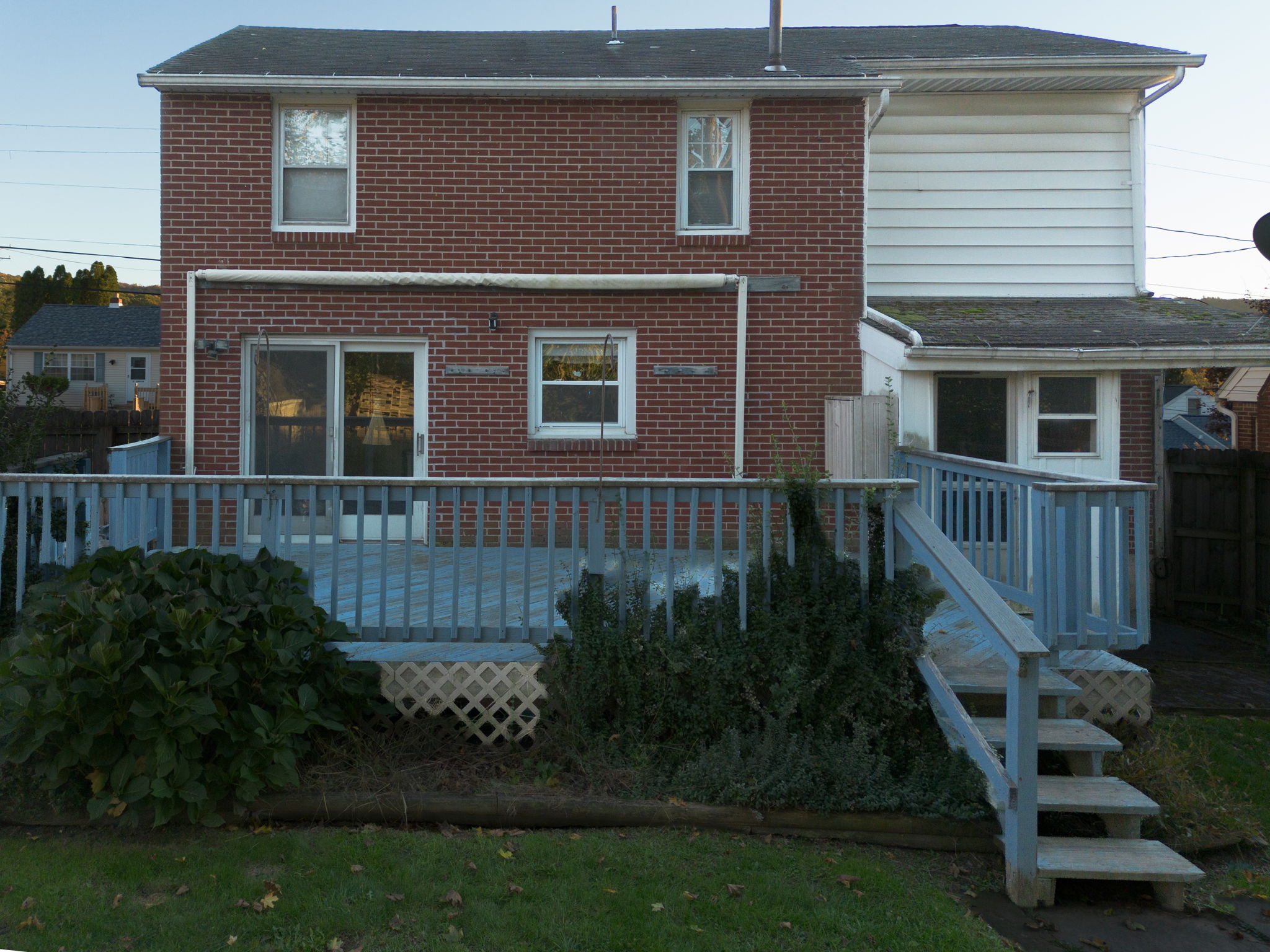  Photo 8