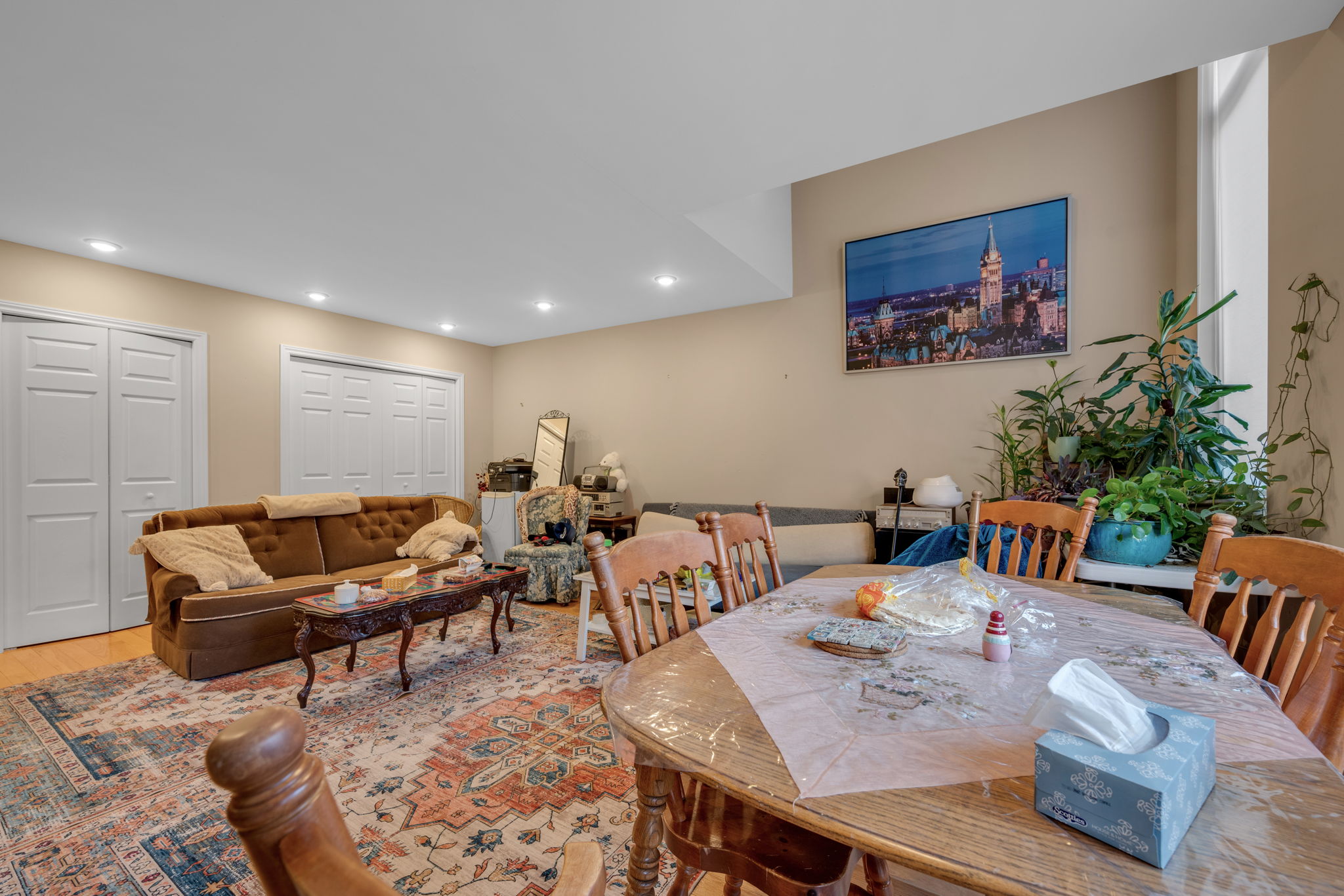  Photo 48