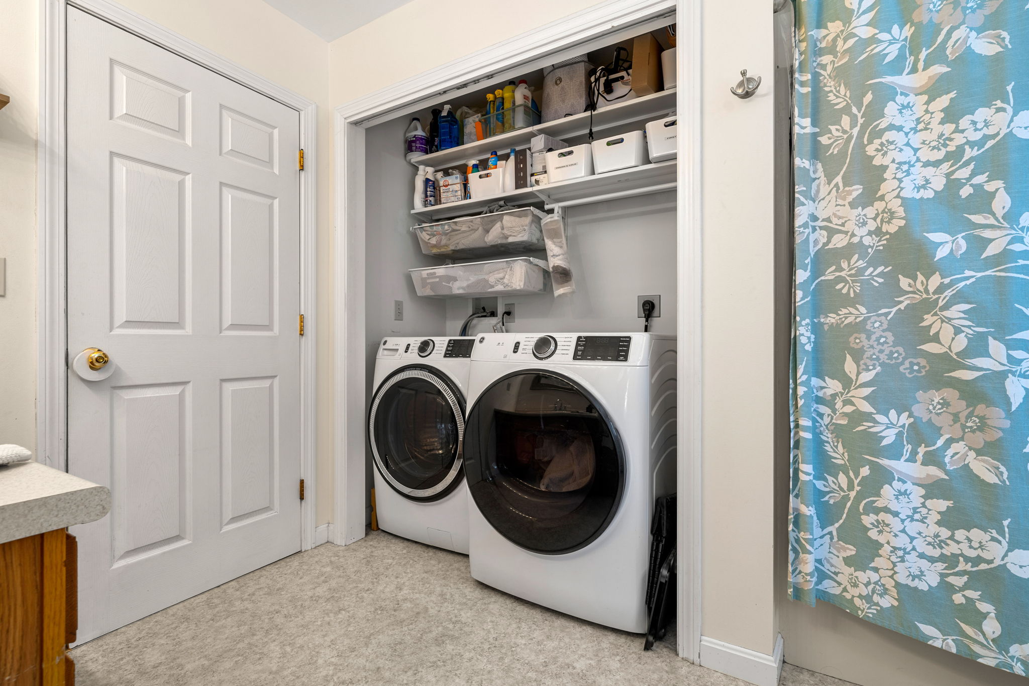 27 Barnes Ave, Alton, NH 03809, USA Photo 53