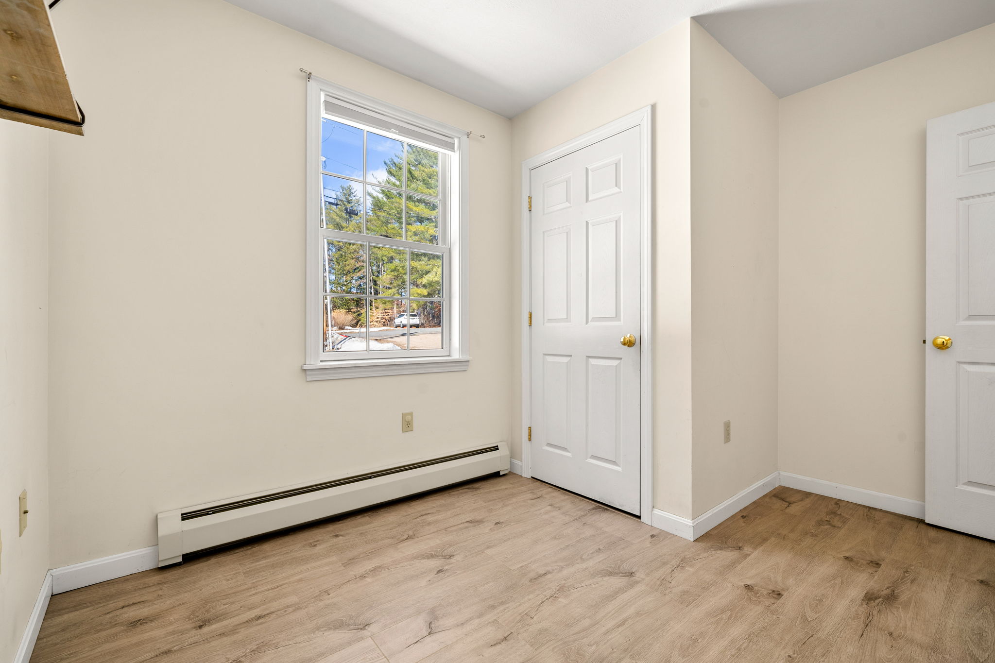 27 Barnes Ave, Alton, NH 03809, USA Photo 61