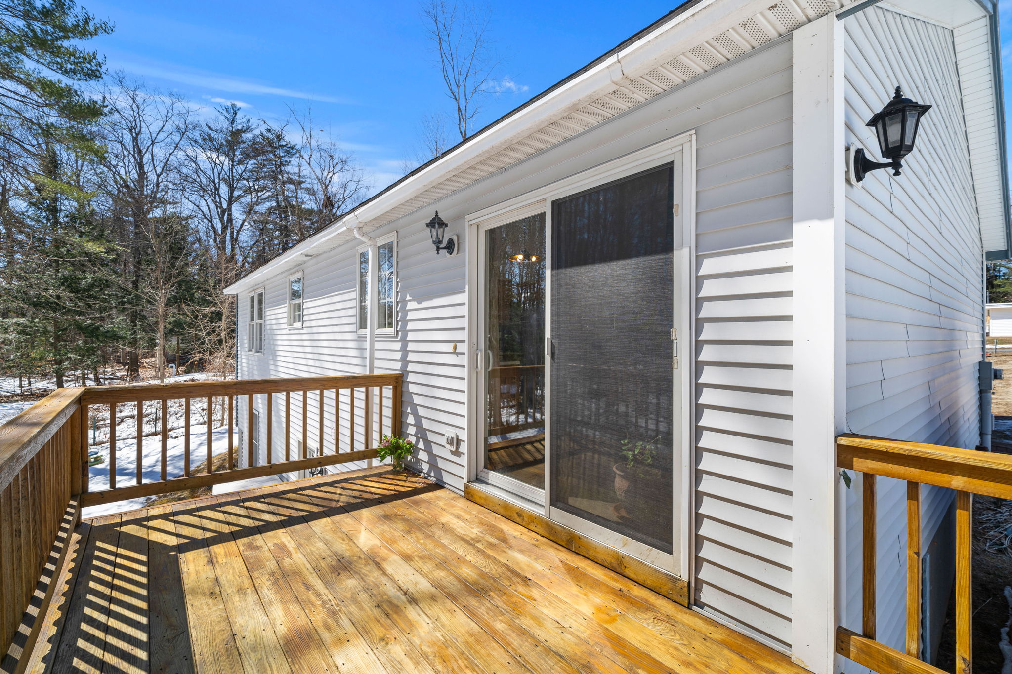 27 Barnes Ave, Alton, NH 03809, USA Photo 78