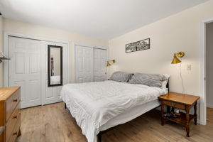 27 Barnes Ave, Alton, NH 03809, USA Photo 9