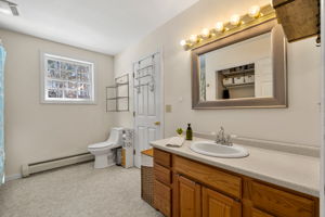 27 Barnes Ave, Alton, NH 03809, USA Photo 15