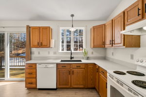 27 Barnes Ave, Alton, NH 03809, USA Photo 22