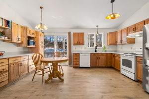 27 Barnes Ave, Alton, NH 03809, USA Photo 26