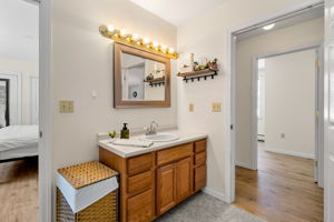 27 Barnes Ave, Alton, NH 03809, USA Photo 53