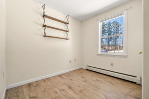 27 Barnes Ave, Alton, NH 03809, USA Photo 59