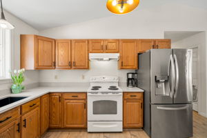 27 Barnes Ave, Alton, NH 03809, USA Photo 63