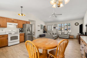 27 Barnes Ave, Alton, NH 03809, USA Photo 68