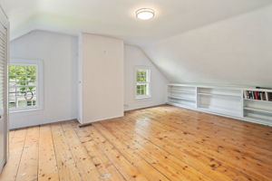5th bedroom with builtins