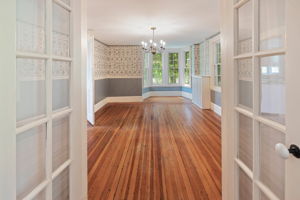 French doors to dining room