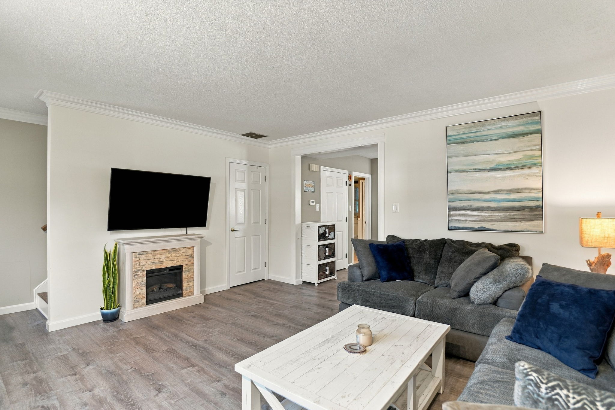 27 Bentley Cir #27, Methuen, MA 01844, USA Photo 6