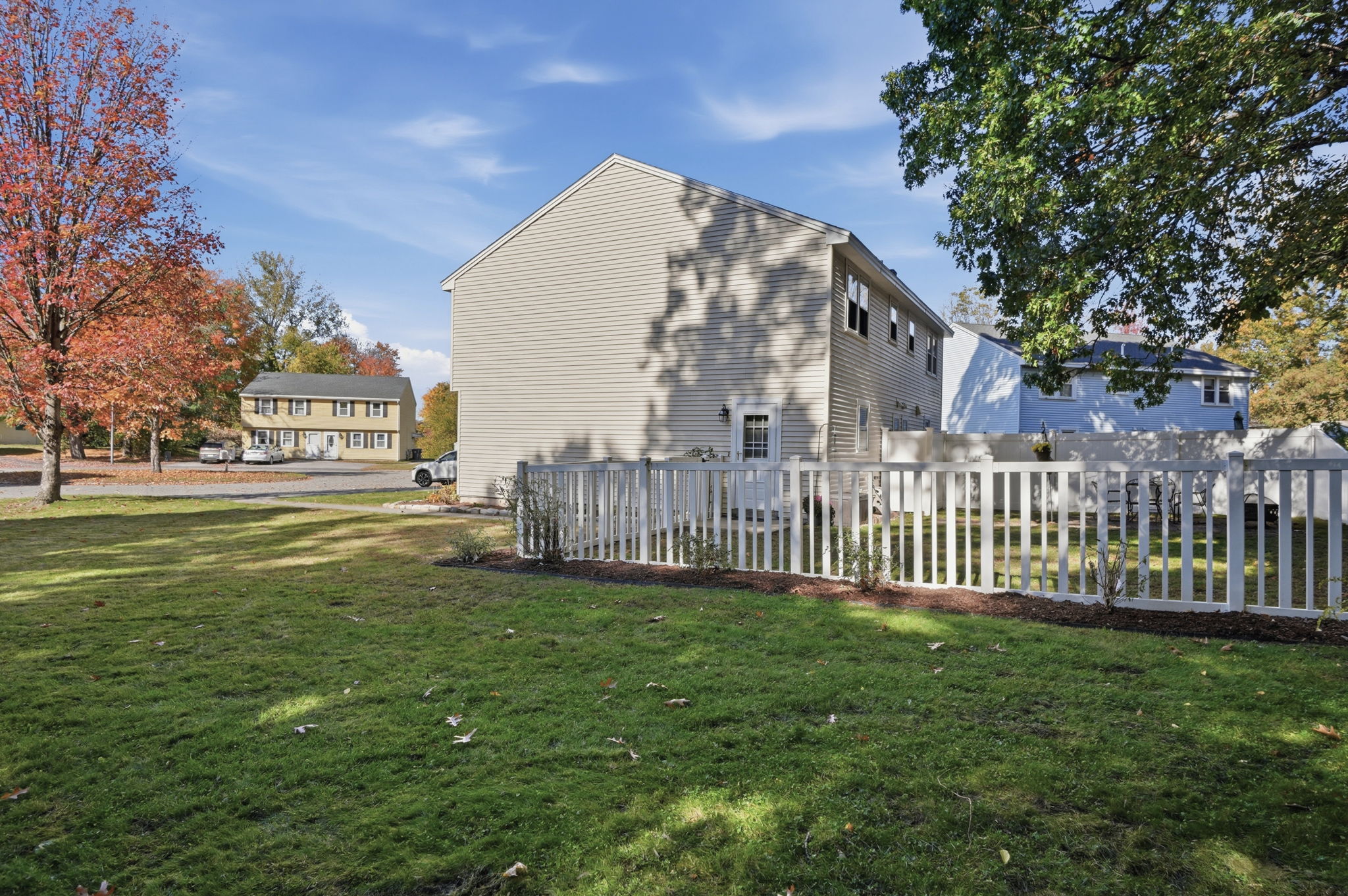 27 Bentley Cir #27, Methuen, MA 01844, USA Photo 22